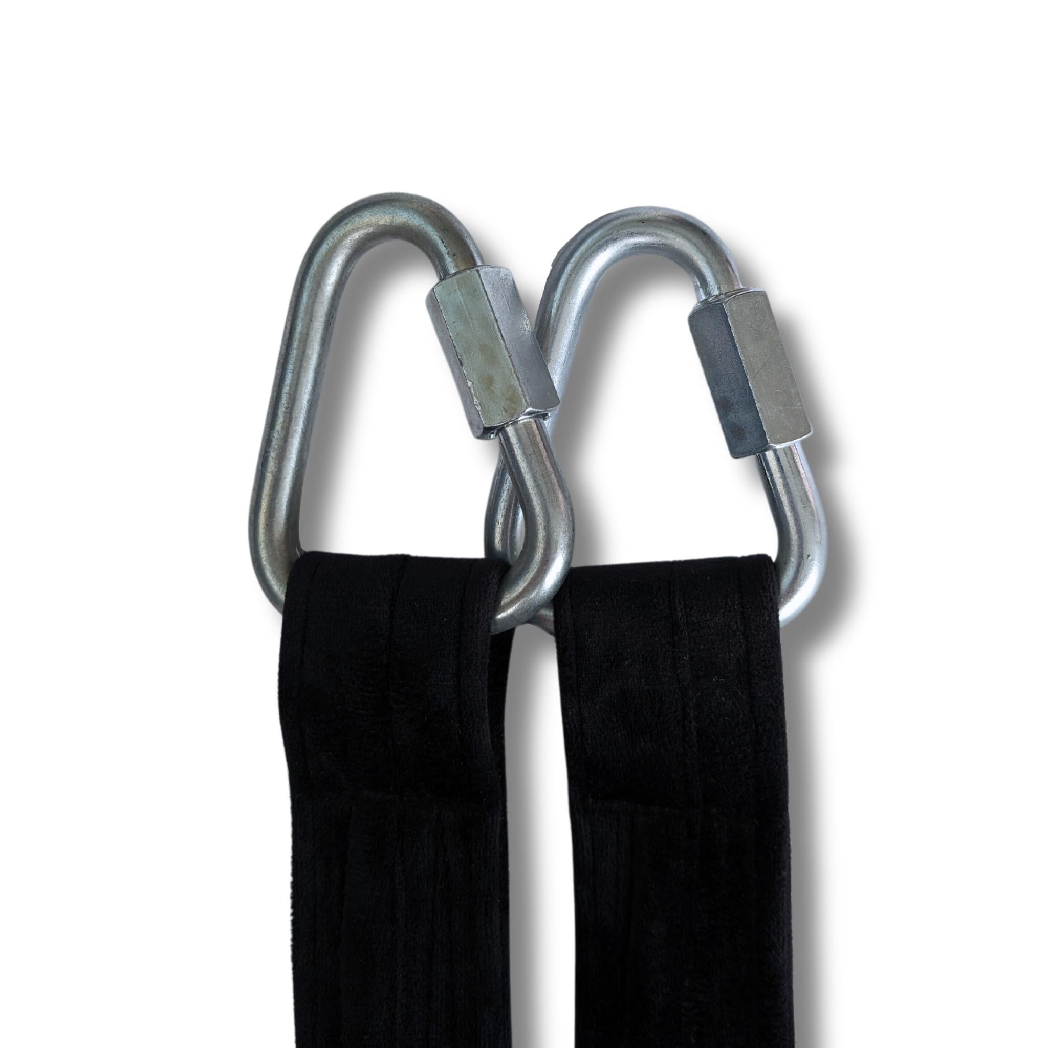 Triangle carabiner for aerial straps & bodyloops